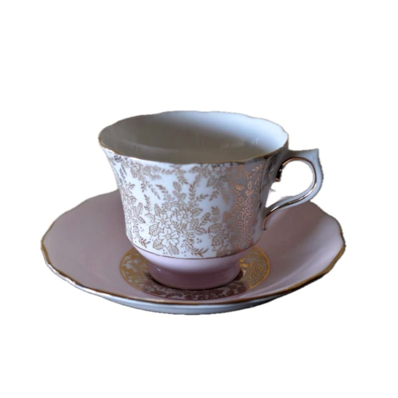 /mark_images/Colclough/Royal_Vale_teacup_1.jpg