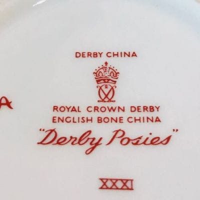 /mark_images/RoyalCrownDerby/Roman/Royal-Crown-Derby-1968.jpg