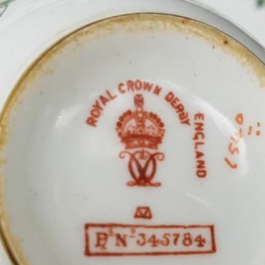/mark_images/RoyalCrownDerby/Royal-Crown-Derby-1909.jpg
